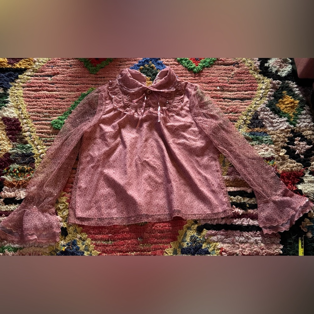 Aimenou Pink Lace Longsleeve Top